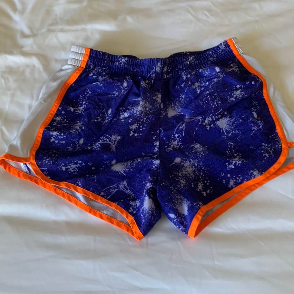 Danskin Now short, small
